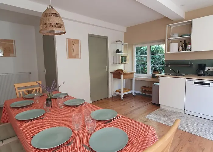 Holiday home La Pacha Chouette Grezac